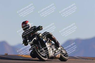 media/Nov-06-2023-Moto Forza (Mon) [[ce023d0744]]/3-Intermediate Group/Session 5 (Turn 9)/